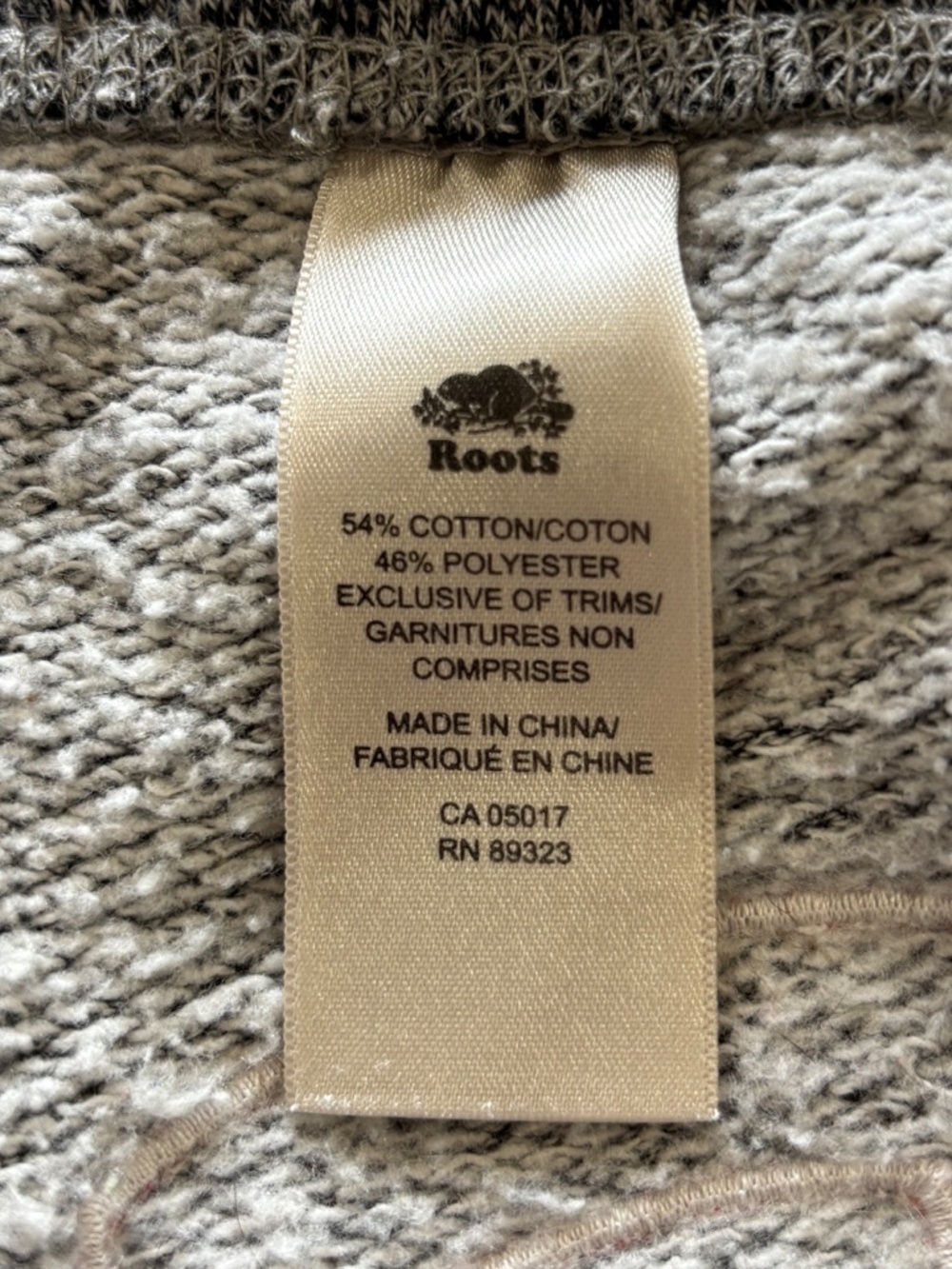 Roots salt and pepper crop sweatpants with embroidered appliqués size M - Picture 8 of 13
